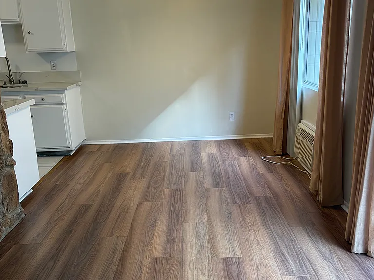 11929 Kiowa Ave — Photo 18