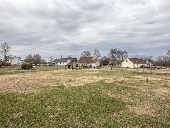 4th image of 4432 Huntwood Dr