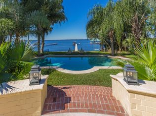 903 Oriental Gardens Rd, Jacksonville, FL 32207