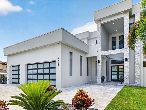 2nd image of 5362 Mayfair Court Cpe