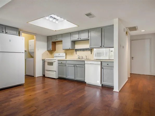 14777 Wunderlich Dr APT 811, Houston, TX 77069