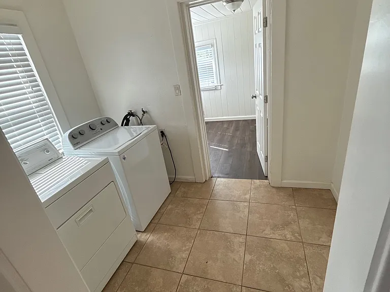 941 Benicia Rd — Photo 11