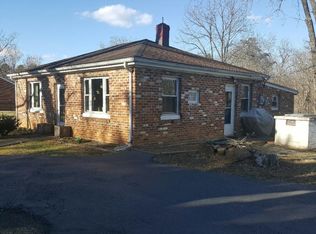 1554 Thomas Jefferson Pkwy, Charlottesville, VA 22902