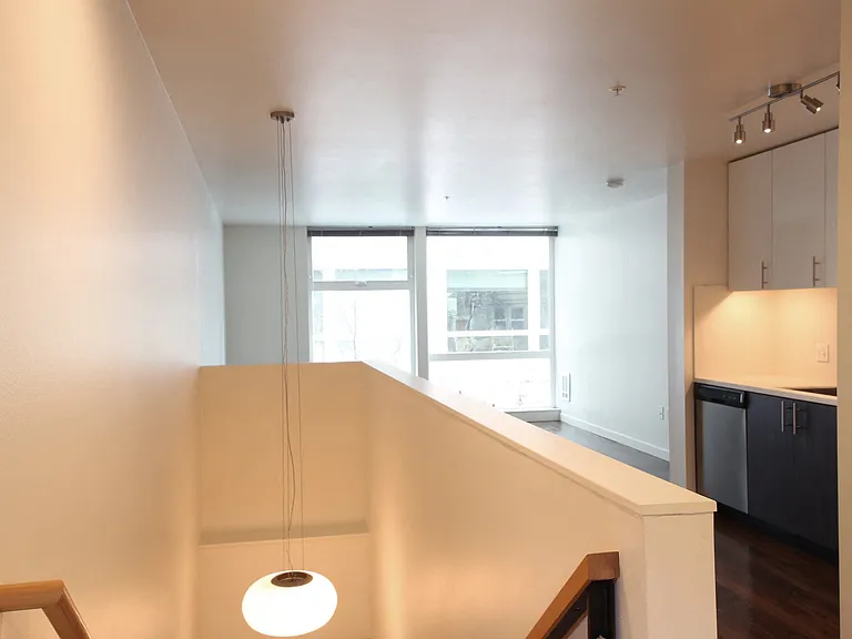 Rooster Apartments — Photo 44