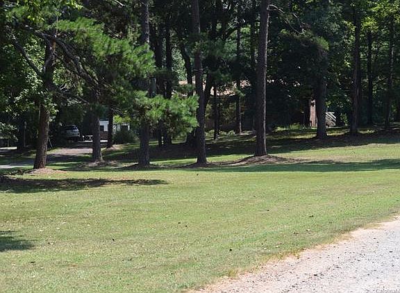 3rd image of 400 Bethel School Rd