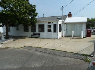 231 Rosewood Dr, Bayville, NJ 08721