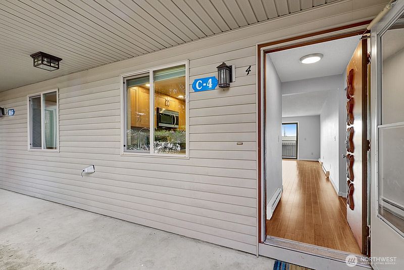 2nd image of 700 11th Street #C4