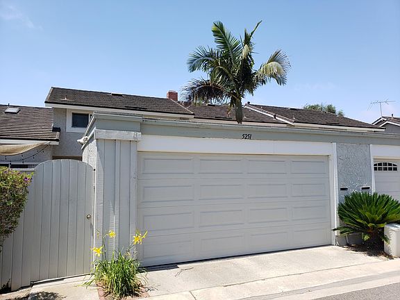 Back of Condo, 2 Car Garage
