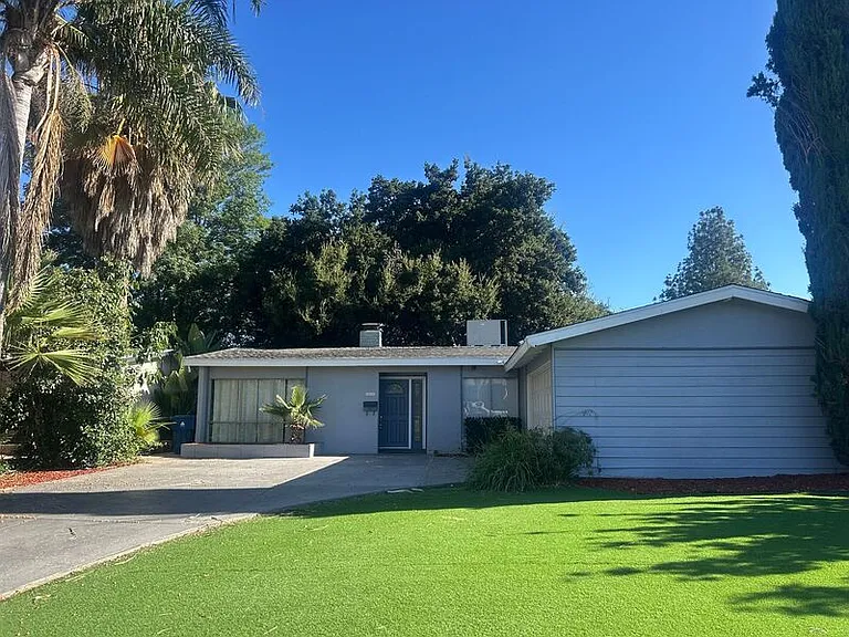 22859 Valerio St — Photo 7