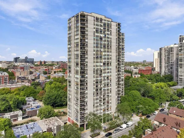 1355 N Sandburg Ter APT 1801D, Chicago, IL 60610