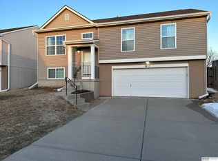 5817 S 193rd St, Omaha, NE 68135