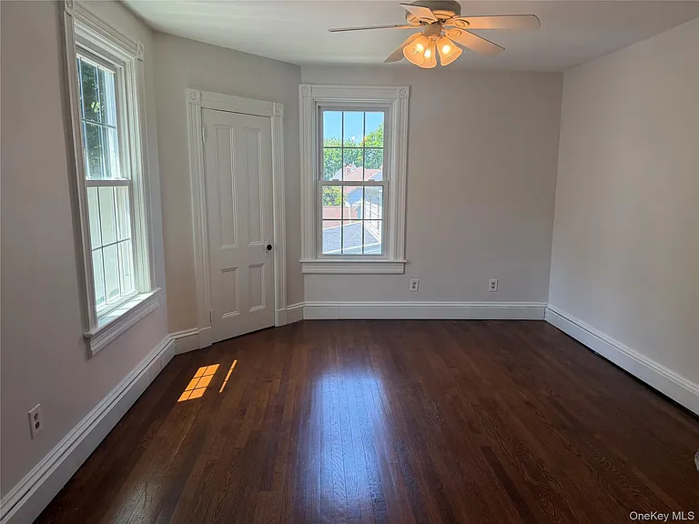 13 Walnut St — Photo 12