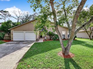 12846 Crest Ridge Dr, Jacksonville, FL 32258