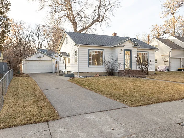 2208 Pine St — Photo 27