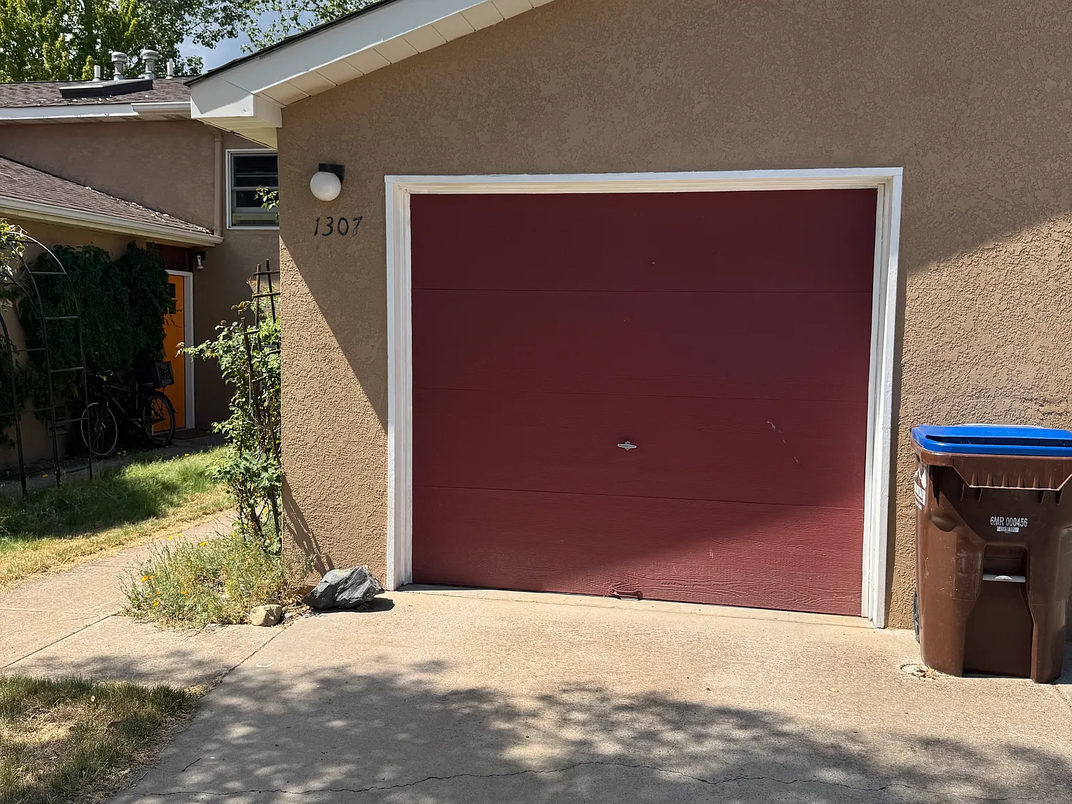 2 bed, 2.5 bath, 1200 sqft, $3,500 — Photo 1