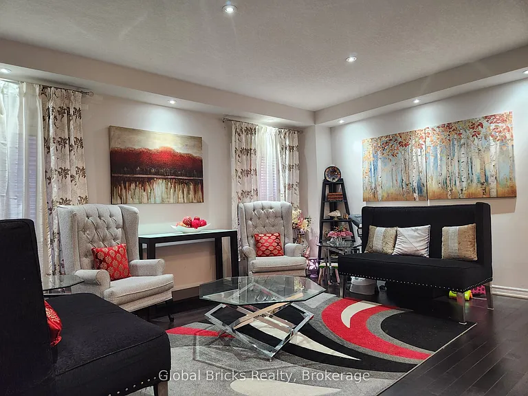 38 Monkton Cir — Photo 4
