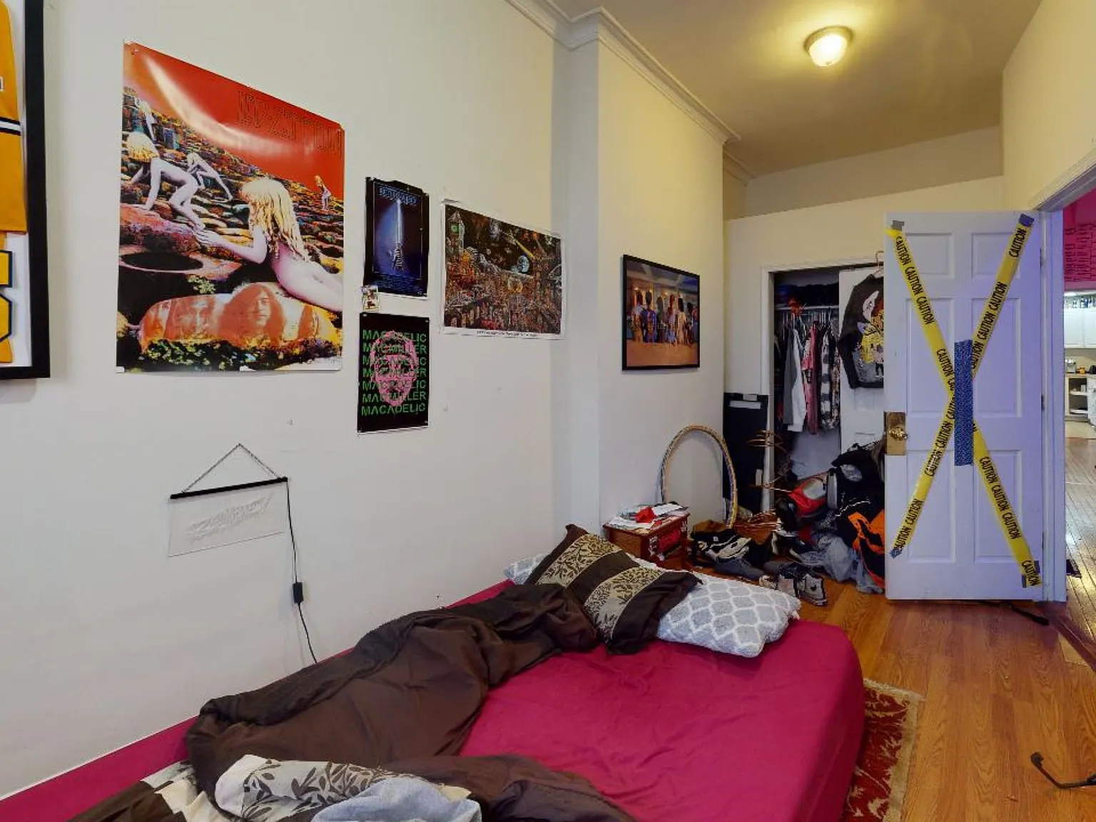 1512 Fontain St — Photo 3