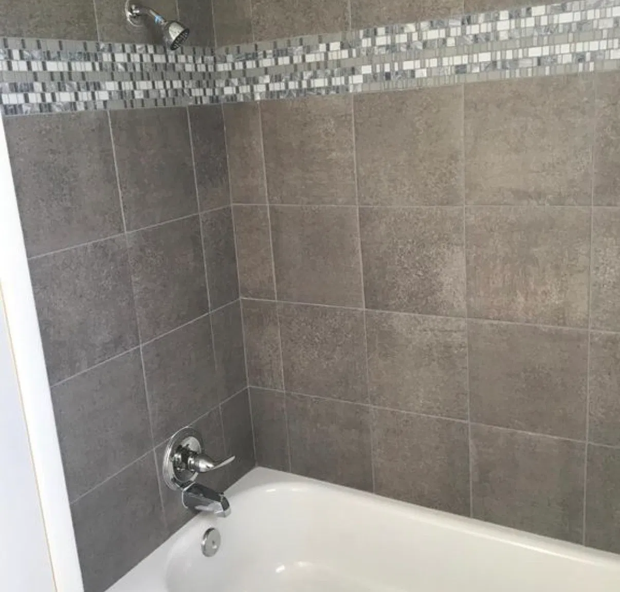 3 bed, 1414 sqft, $2,100 — Photo 4