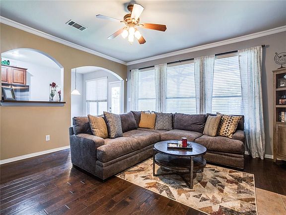 5th image of 2210 Trickling Creek Dr