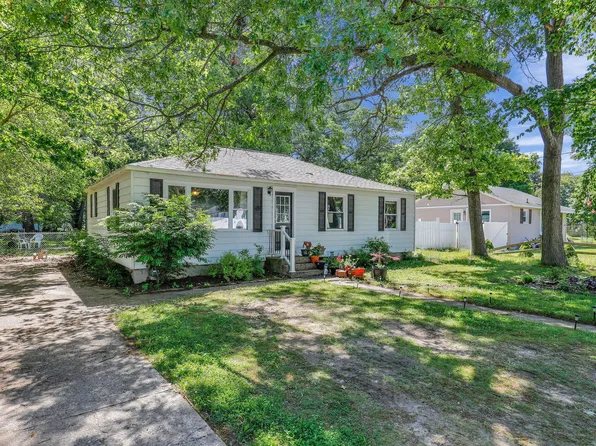 8062 Meade St, Montague, MI 49437