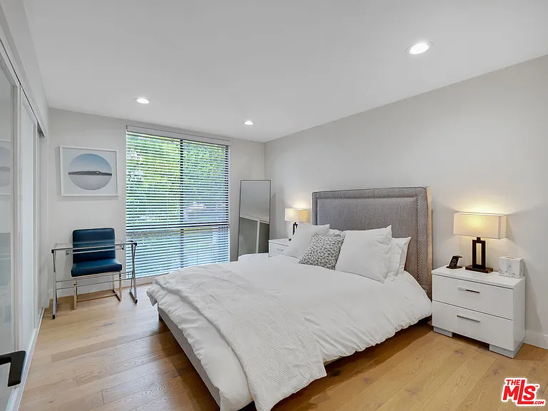 1134 Alta Loma Rd #203 — Photo 17