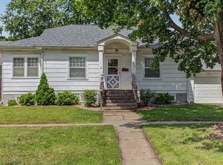 1012 10th St, Nevada, IA 50201