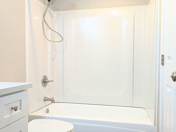 3rd image of 180 Charwila Ln #C