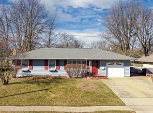 405 Grandview Dr, Normal, IL 61761