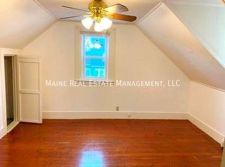 160 Grove St APT D, Bangor, ME 04401