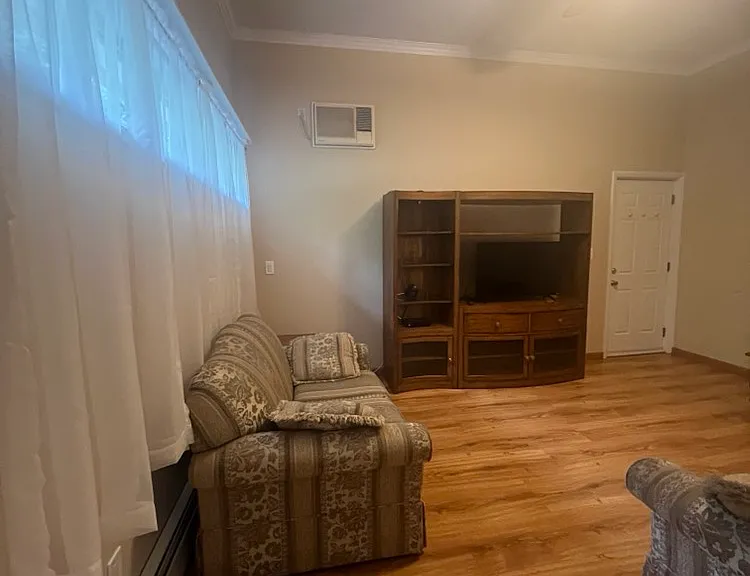 33 Valley Dr — Photo 6
