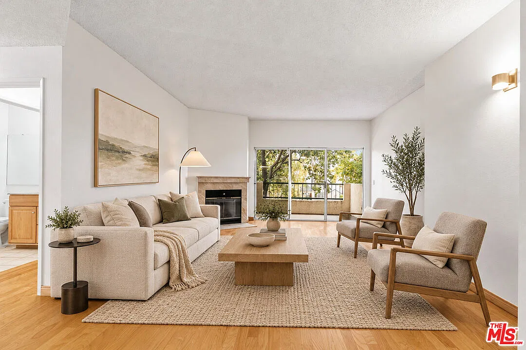 3 bed, 3.0 bath, 1438 sqft, $3,750 — Photo 3