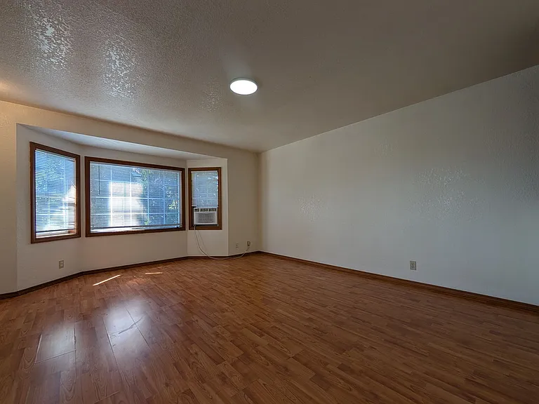 1201 R St #4 — Photo 5