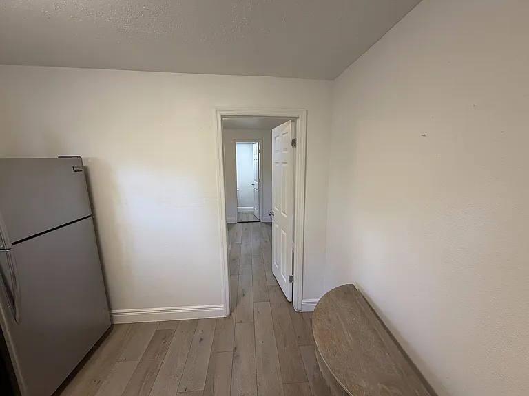 5701 Middlesex Dr #B — Photo 4