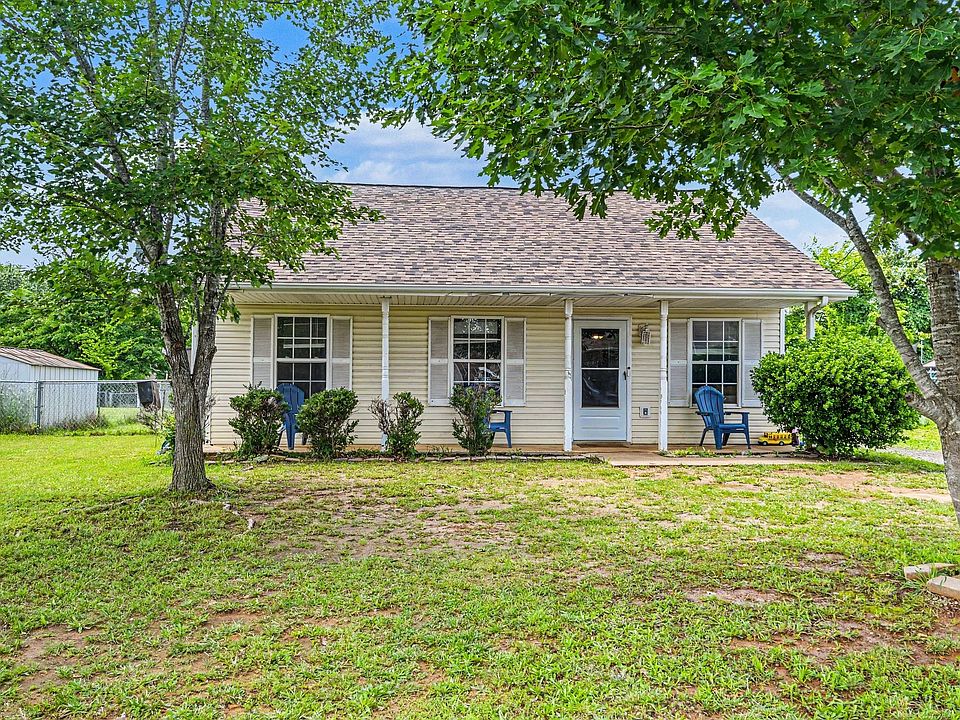 1st image of 454 Cranklen Cir