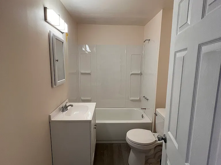 4035 Maywood St — Photo 17