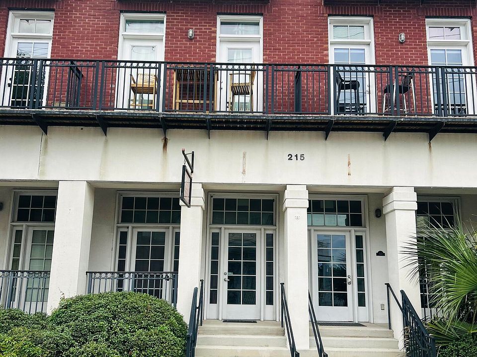 1st image of 215 S Water Street Apt 204