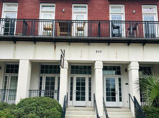 215 S Water St #204, Wilmington, NC 28401