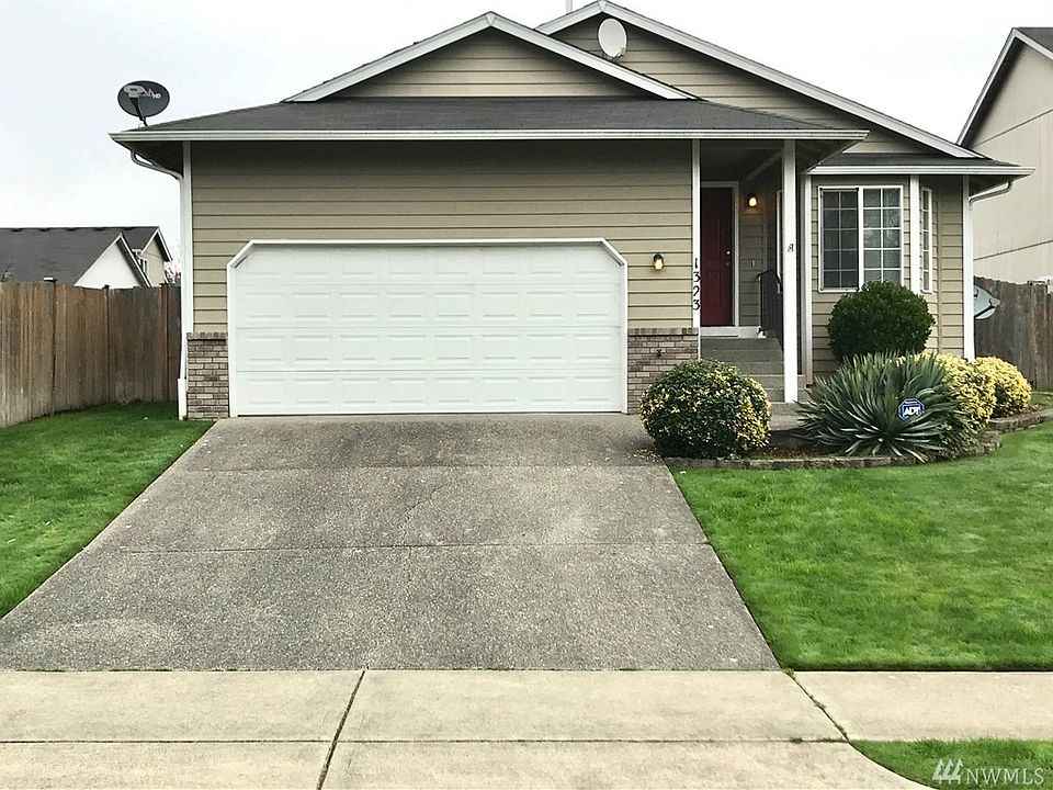 1st image of 1323 S 92nd St