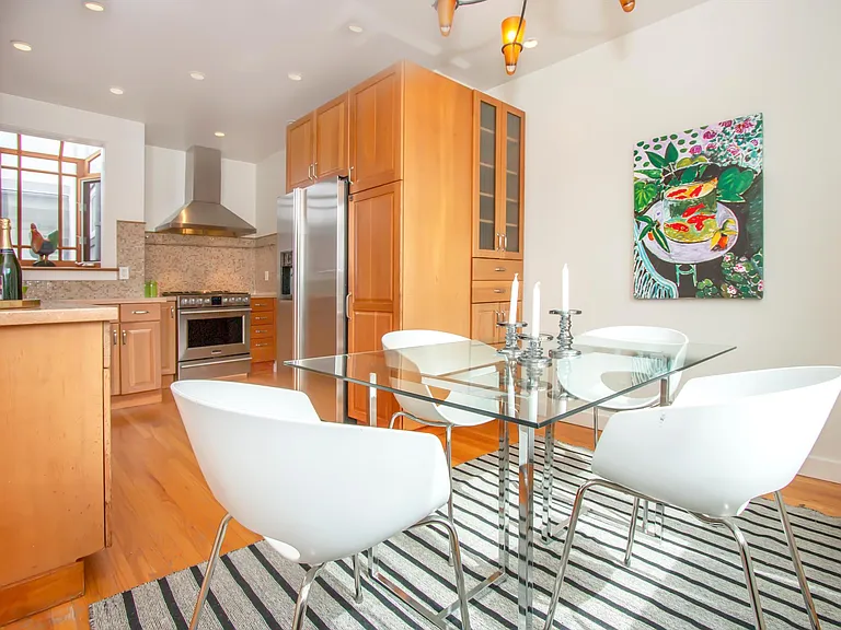 45 Clipper St — Photo 2