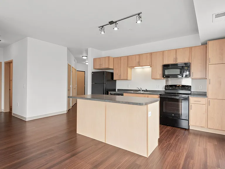 Fourth Street Co-op Apartments — Photo 69