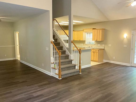 2nd image of 2601 Meadow Ln #1
