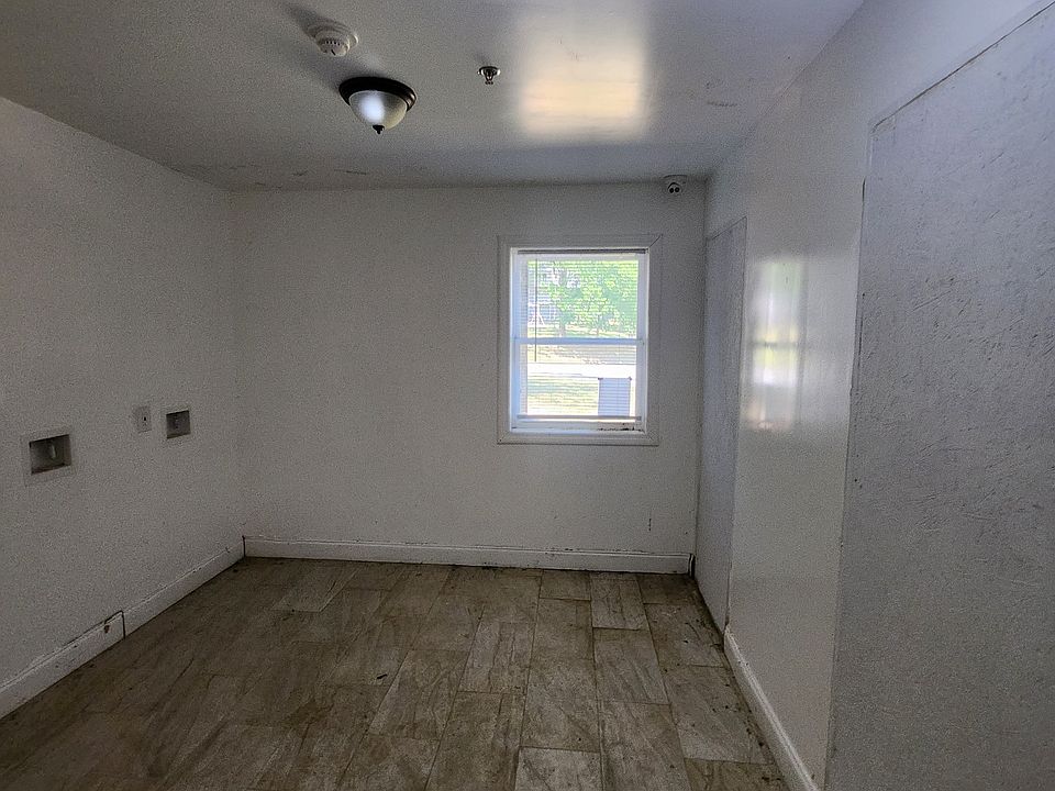 1st image of 3000 Ember Dr #6580642