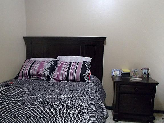 The study is currently being used as a 4th bedroom.