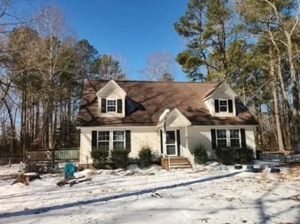 20540 Horseshoe Rd, Carson, VA 23830