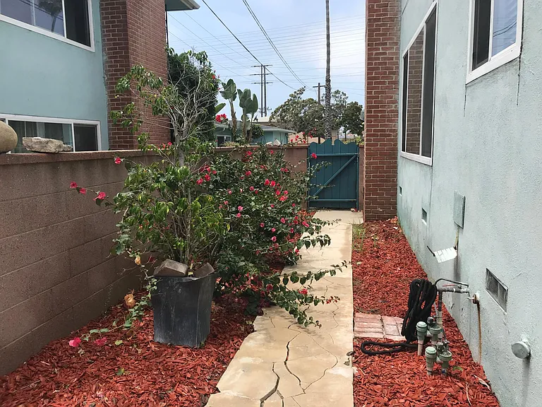 604 Illinois Ct #3 — Photo 17