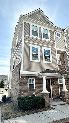 1071 N Sherman Dr #A Photo 1