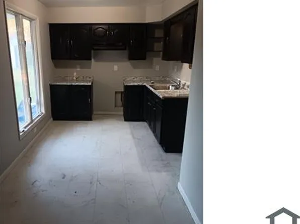 5711 N Park Dr, East Saint Louis, IL 62204