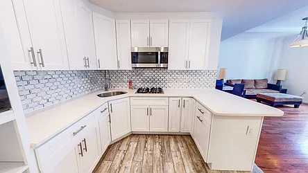 Rented by Barlavi Inc.