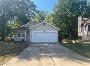 1529 Brittany Cv, Saint Charles, MO