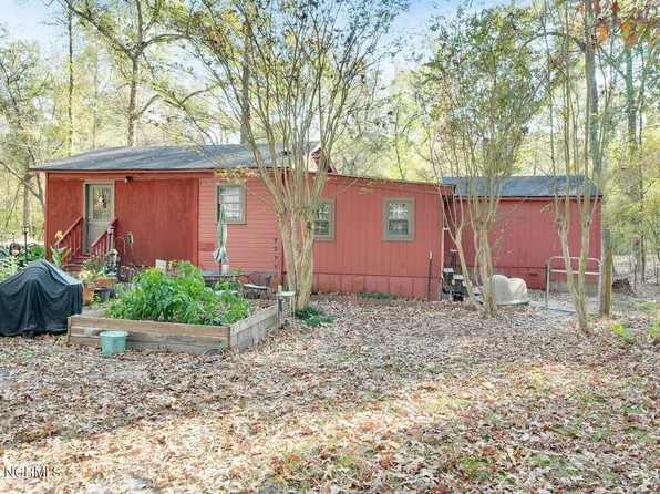 940 Robert Little Road, Grimesland, NC 27837